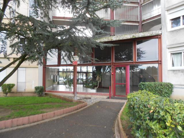 En location Appartement 1 pièce 14 m