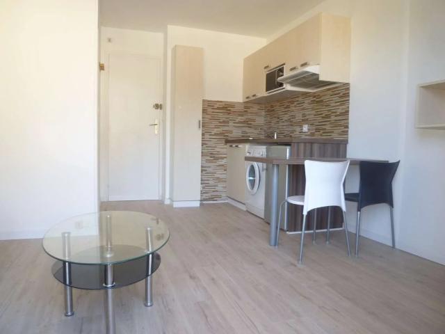 En location Appartement 1 pièce 18 m