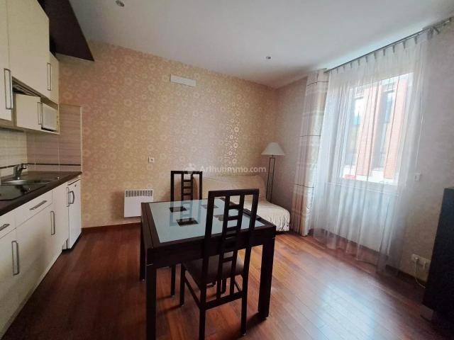 En location Appartement 1 pièce 19 m