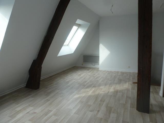 En location Appartement 1 pièce 24 m