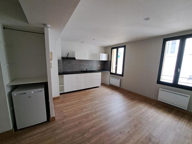 En location Appartement 1 pièce 27 m
