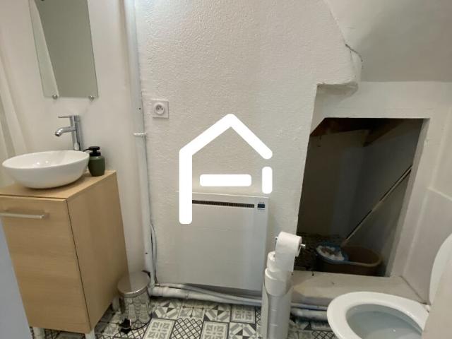 En location Appartement 1 pièce 28 m