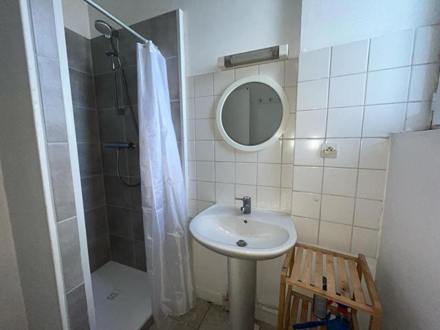 En location Appartement 1 pièce 20 m