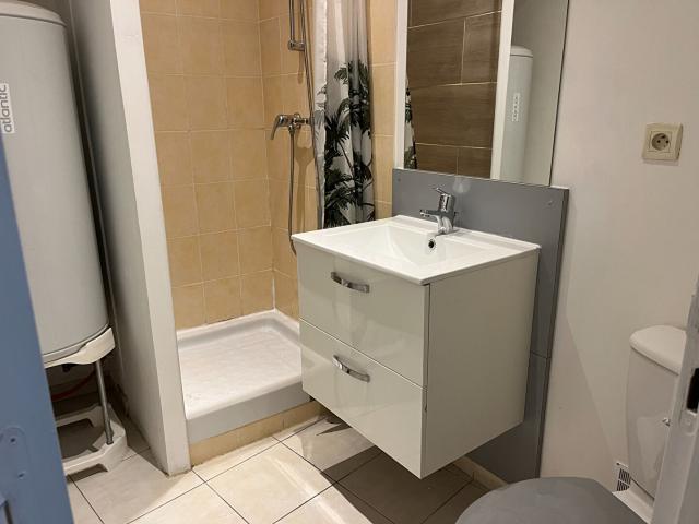 En location Appartement 1 pièce 23 m
