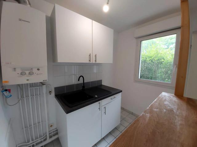 En location Appartement 1 pièce 35 m