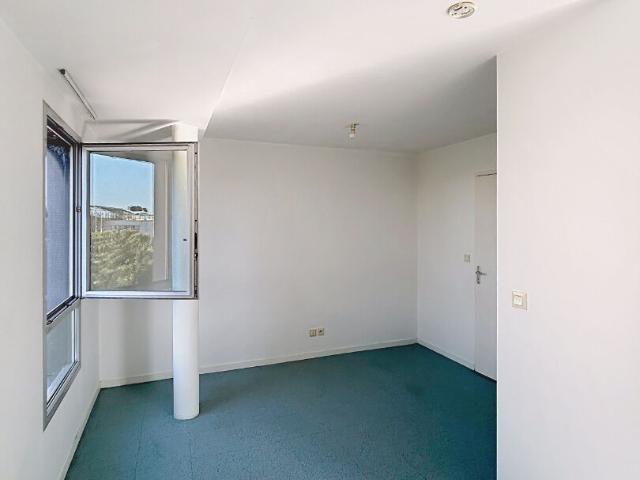 En location Appartement 1 pièce 37 m
