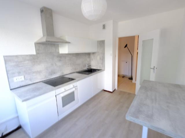 En location Appartement 1 pièce 37 m
