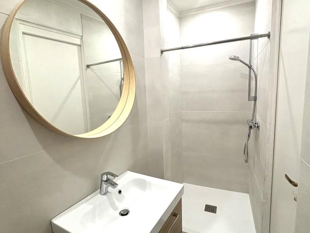 En location Appartement 1 pièce 30 m
