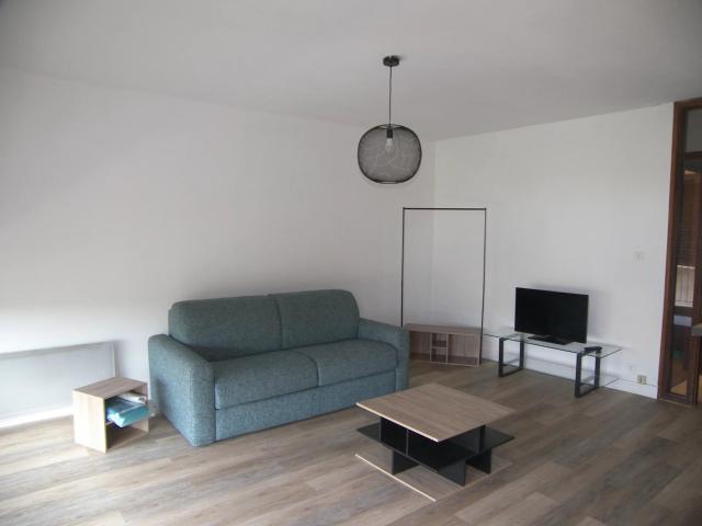 En location Appartement 1 pièce 33 m