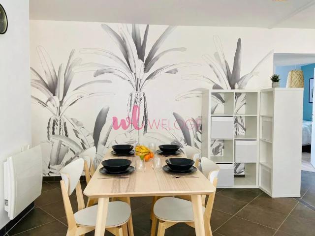 En location Appartement 1 pièce 83 m