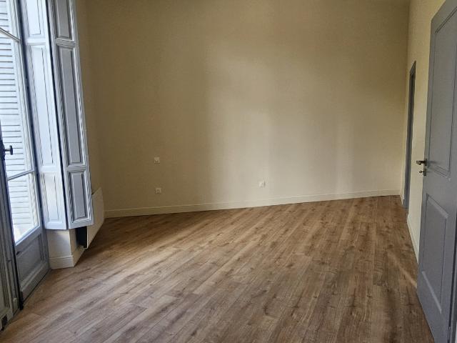 En location Appartement 2 pièces 43 m