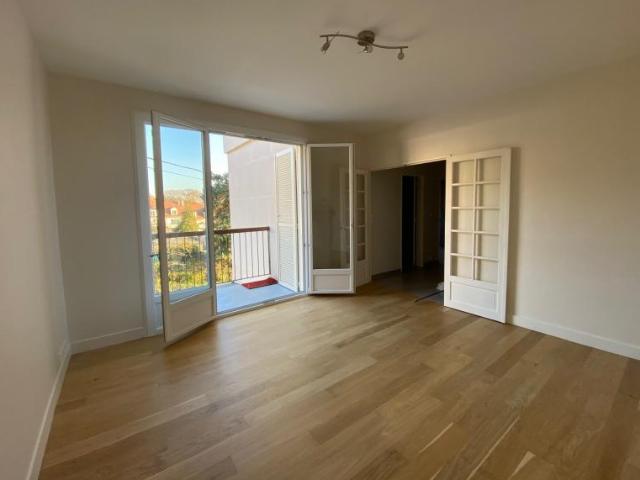 En location Appartement 2 pièces 47 m