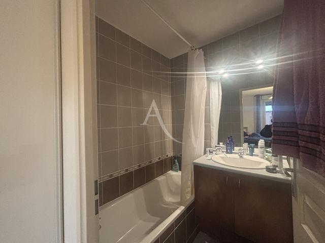 En location Appartement 2 pièces 44 m
