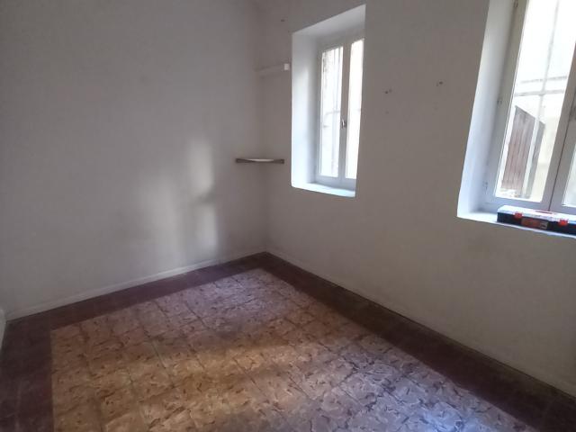 En location Appartement 2 pièces 45 m