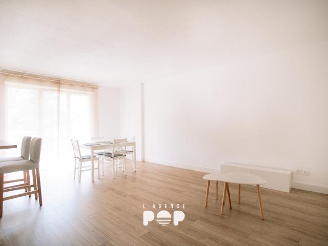 En location Appartement 2 pièces 48 m