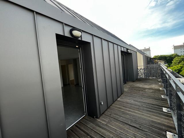 En location Appartement 2 pièces 49 m