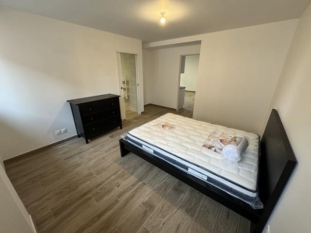 En location Appartement 2 pièces 54 m