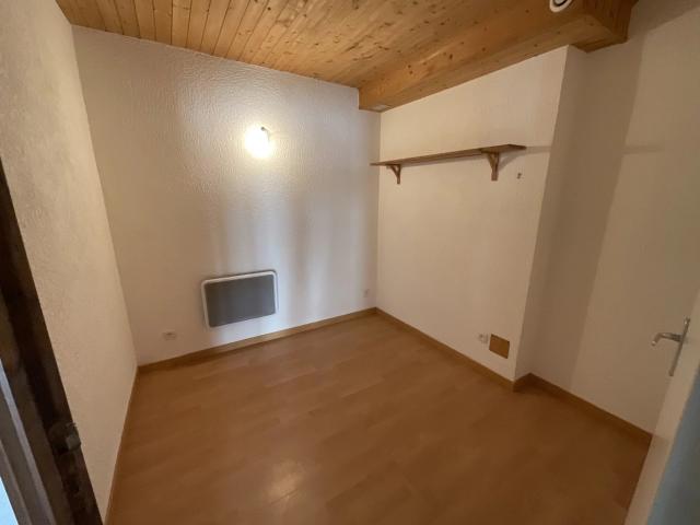 En location Appartement 2 pièces 56 m
