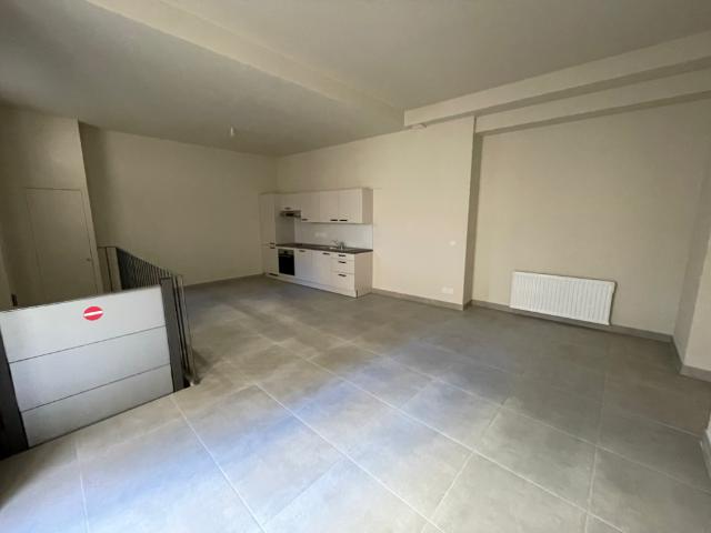 En location Appartement 2 pièces 61 m