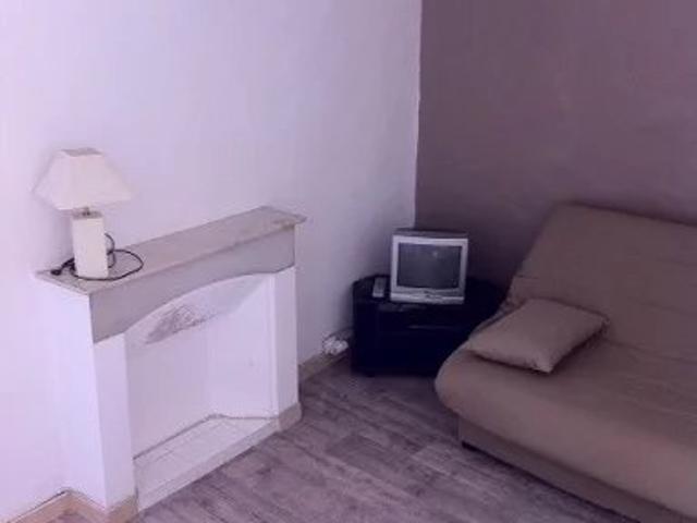 En location Appartement 2 pièces 28 m