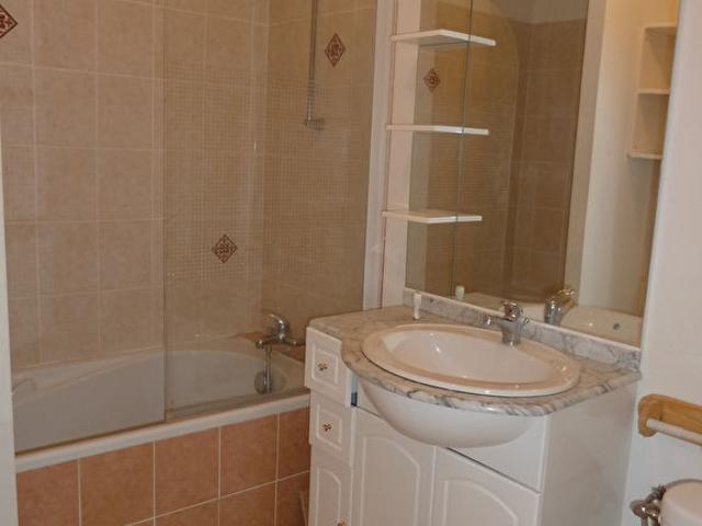 En location Appartement 2 pièces 33 m
