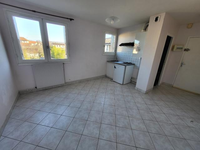 En location Appartement 2 pièces 33 m