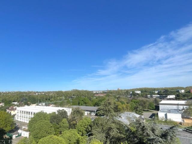 En location Appartement 2 pièces 38 m