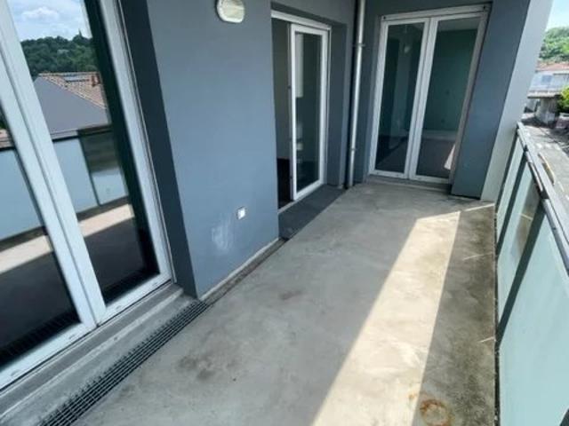 En location Appartement 3 pièces