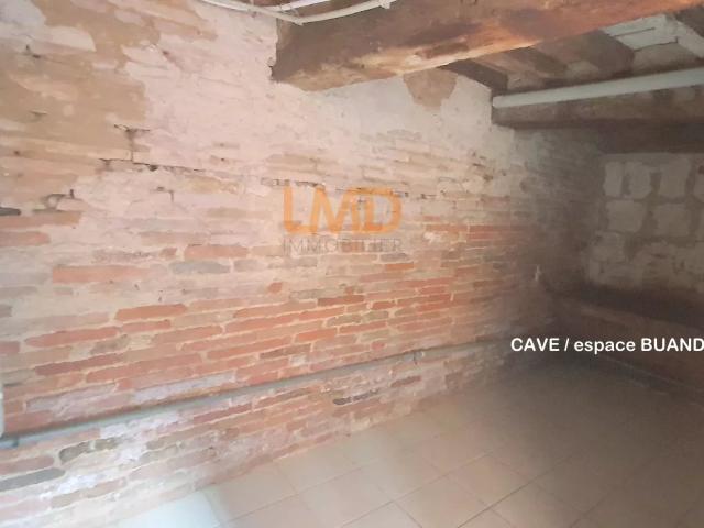 En location Appartement 3 pièces 52 m