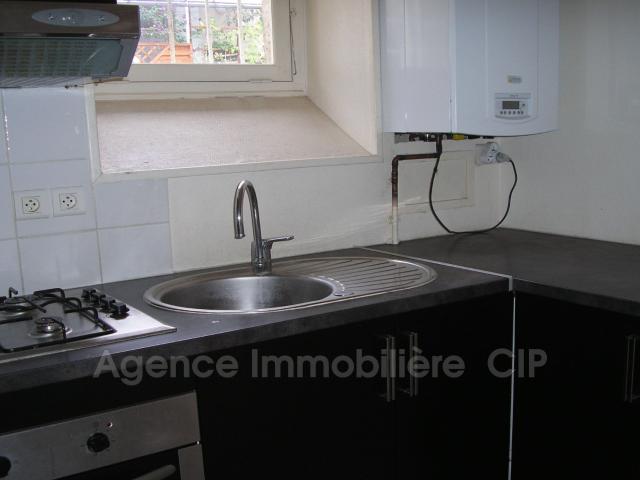 En location Appartement 3 pièces 55 m