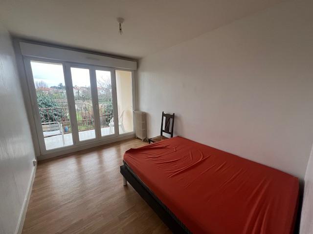 En location Appartement 3 pièces 58 m