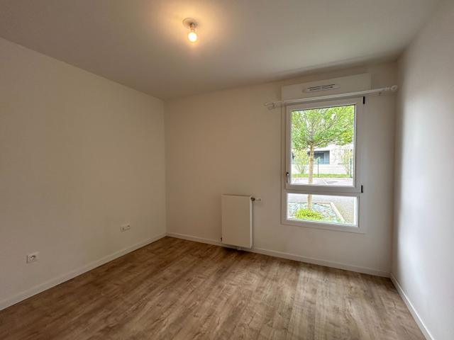 En location Appartement 3 pièces 59 m