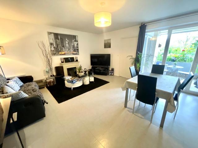En location Appartement 3 pièces 63 m