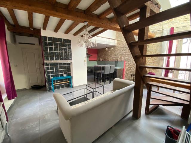 En location Appartement 3 pièces 61 m