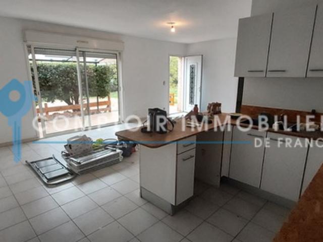 En location Appartement 3 pièces 65 m