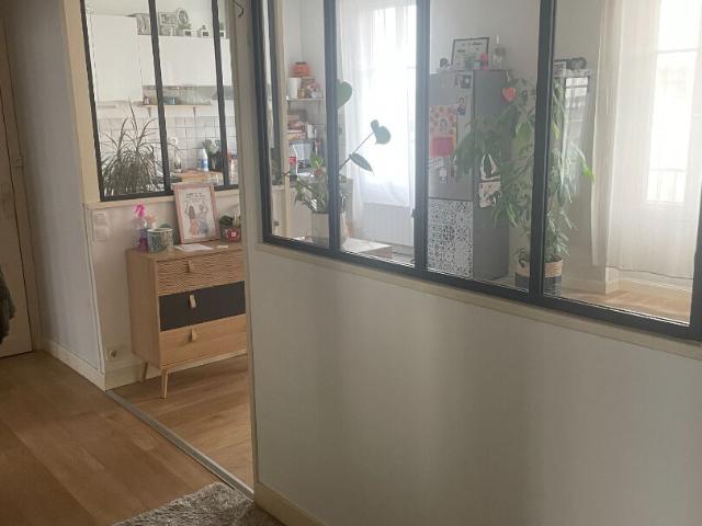 En location Appartement 3 pièces 73 m