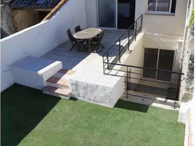 En location Maison 3 pièces 140 m