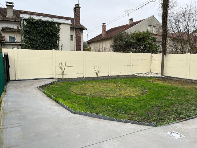 En location Maison 3 pièces 44 m