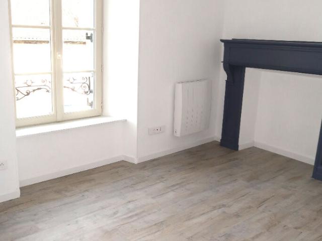 En location Maison 3 pièces 57 m