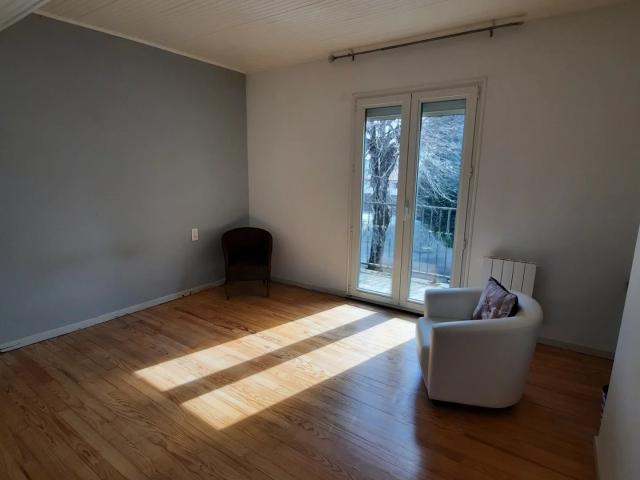 En location Maison 3 pièces 88 m
