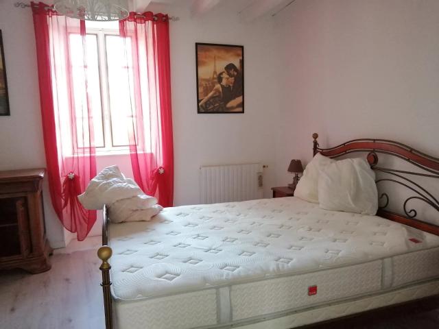 En location Maison 3 pièces 94 m