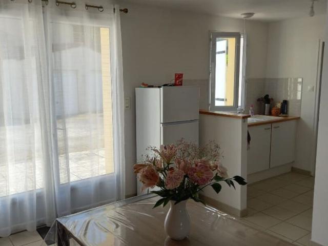 En location Maison 2 pièces 56 m