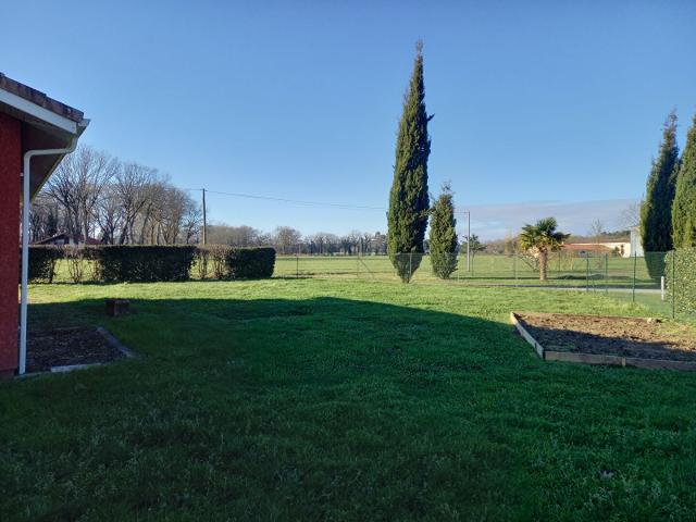 En location Maison 2 pièces 71 m