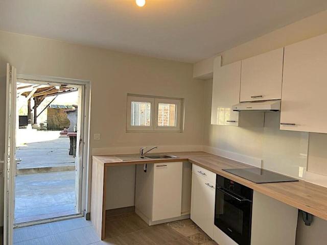 En location Maison 7 pièces 127 m