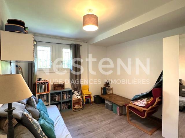 En location Maison 7 pièces 147 m