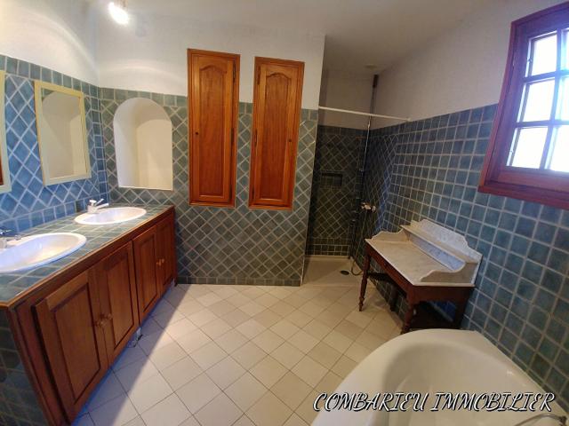 En location Maison 4 pièces 141 m