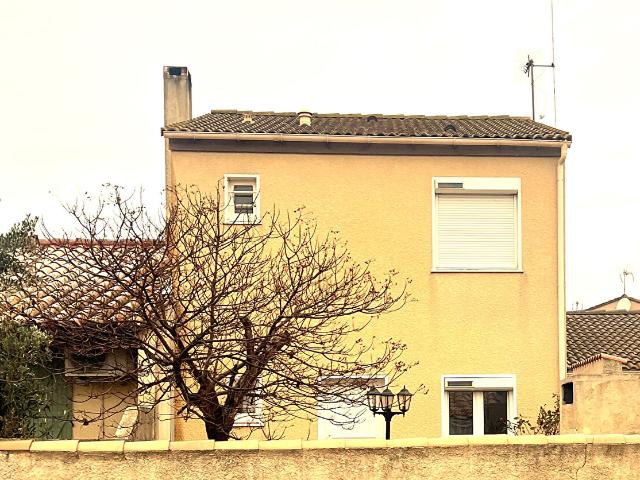 En location Maison 4 pièces 77 m