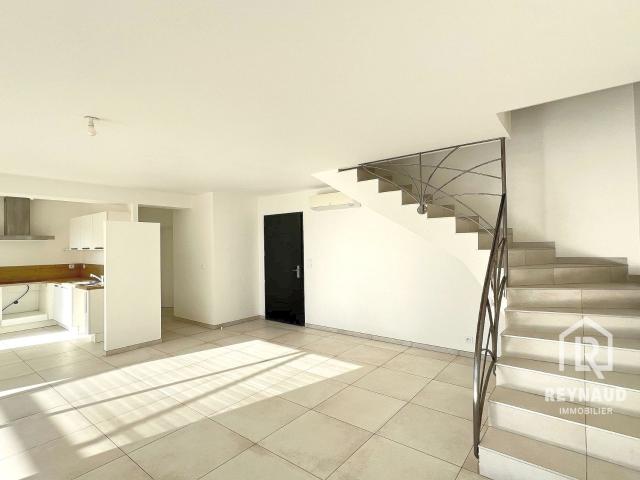 En location Maison 4 pièces 98 m