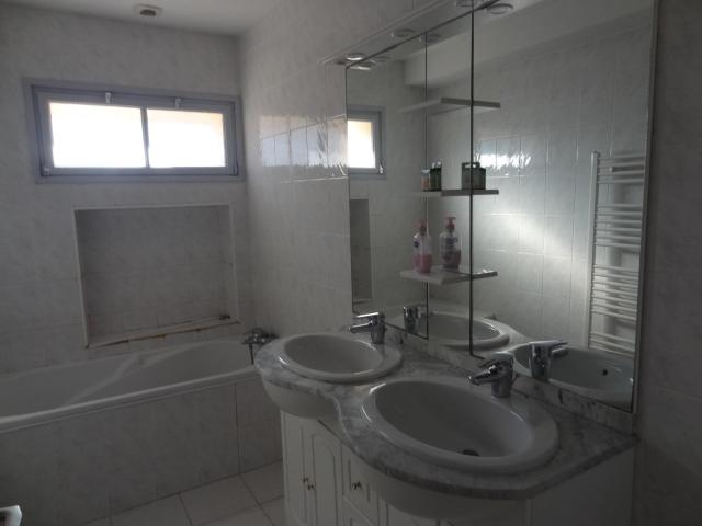 En location Maison 5 pièces 103 m