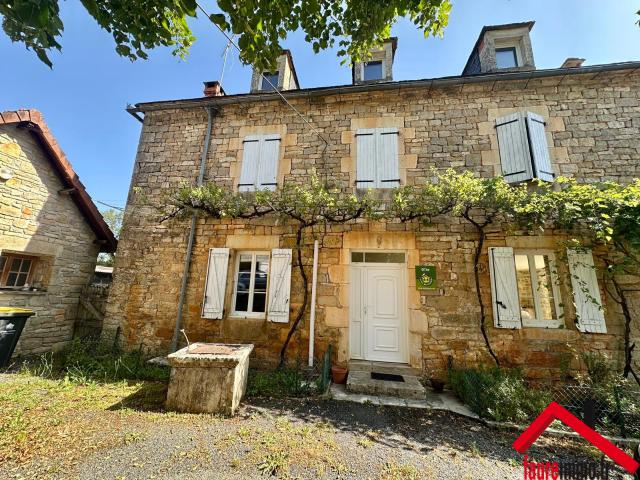 En location Maison 5 pièces 145 m